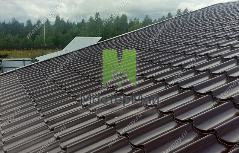 Монтаж металлочерепици.