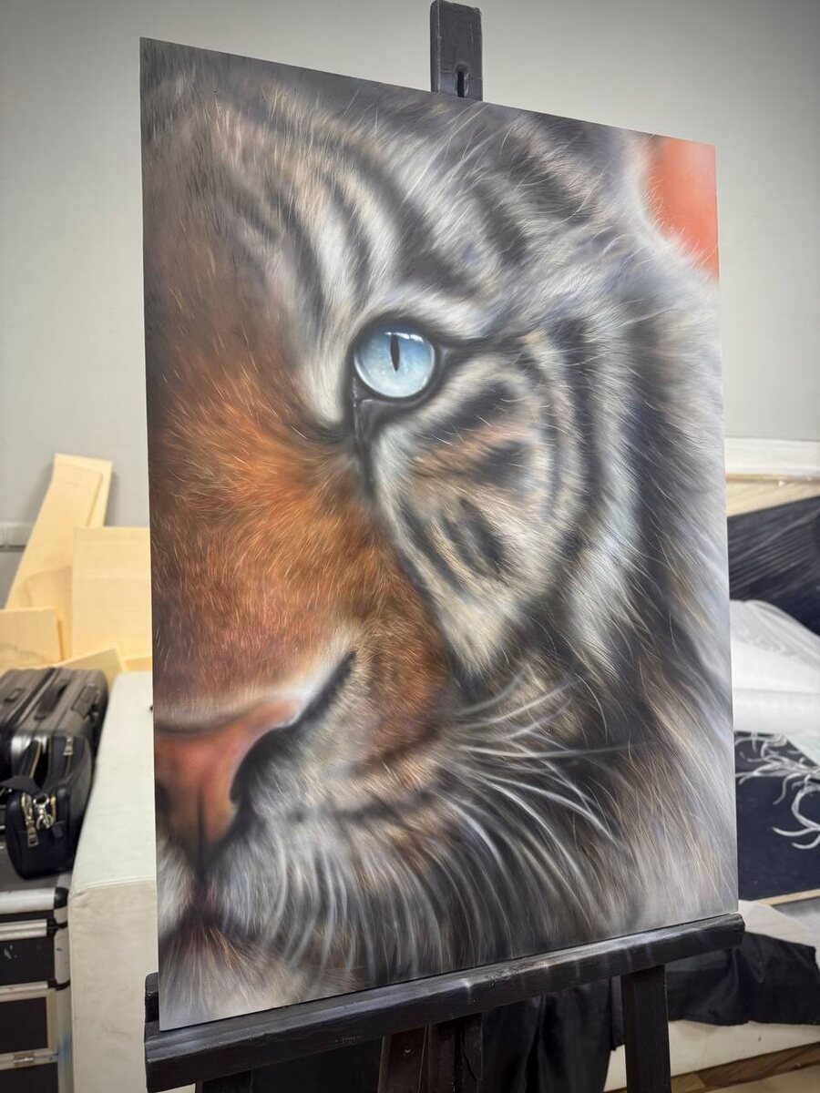 Картина с тигром на холсте