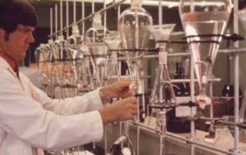 Лаборатория того времени