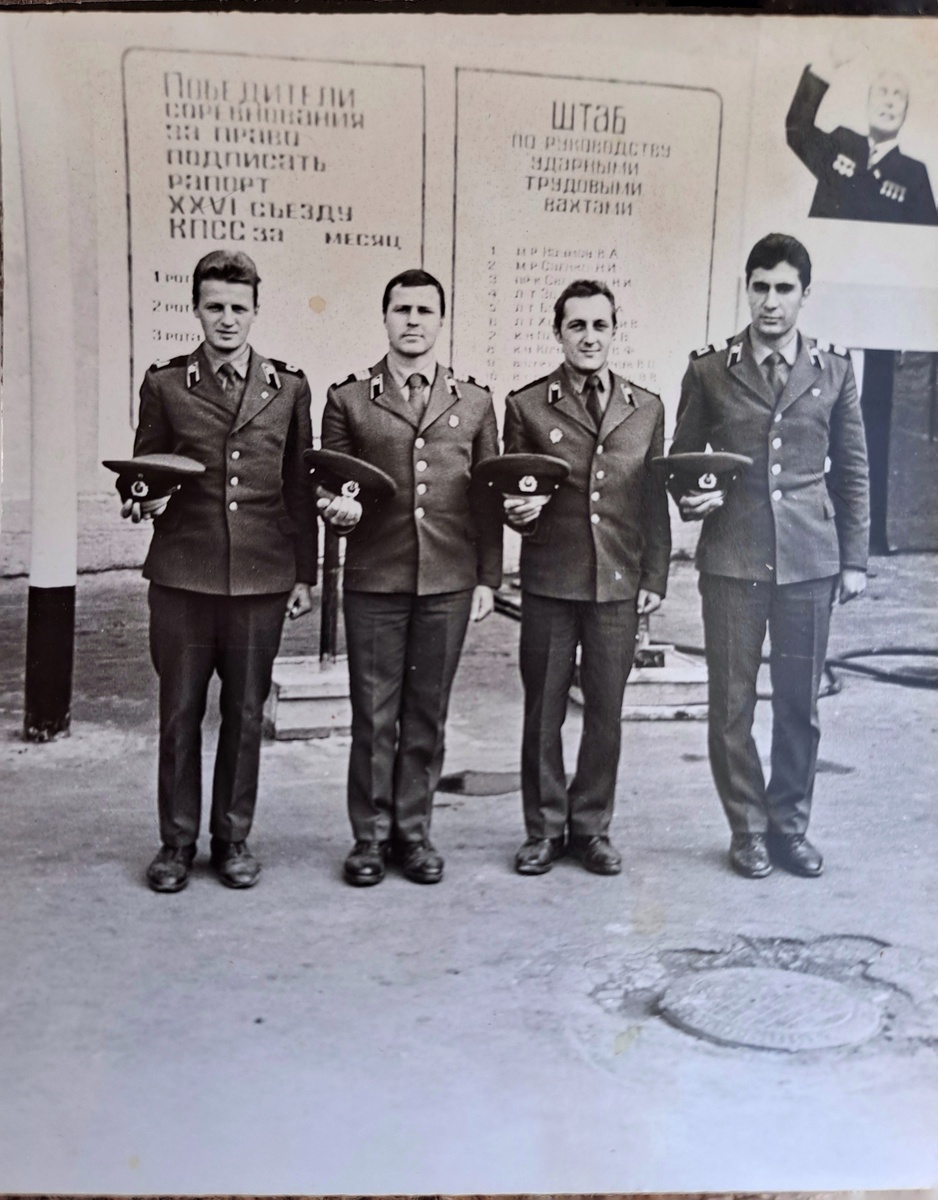 Стройбат! Фото Сени Горбункова...