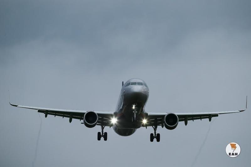    ЕАН. Самолет в воздухе