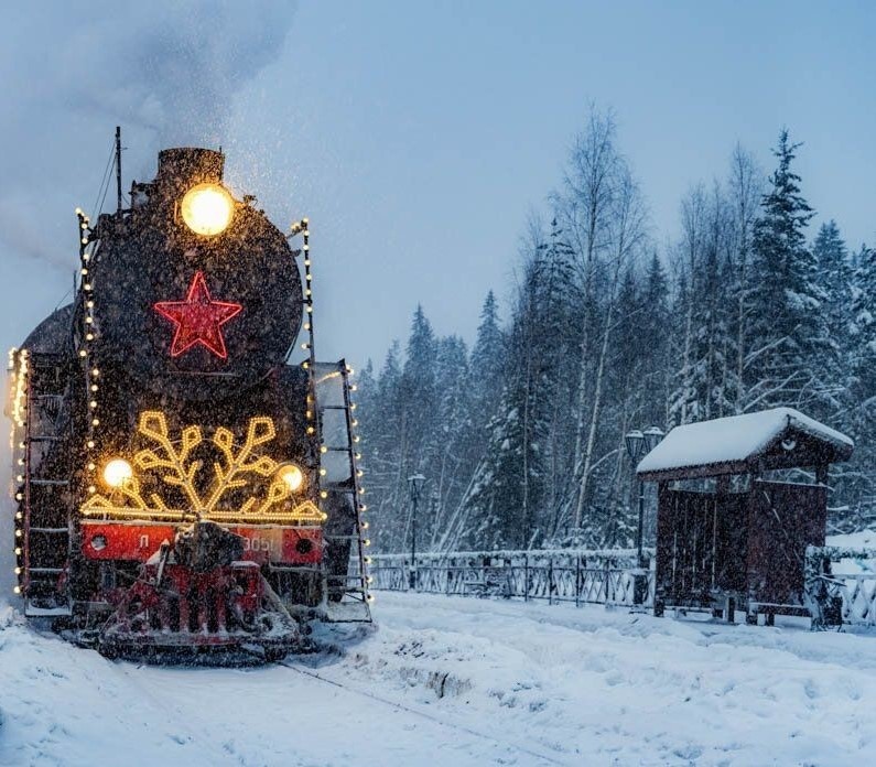 Поезд с новогодними подарками уже едет к активным пользователям портала "Активный гражданин"