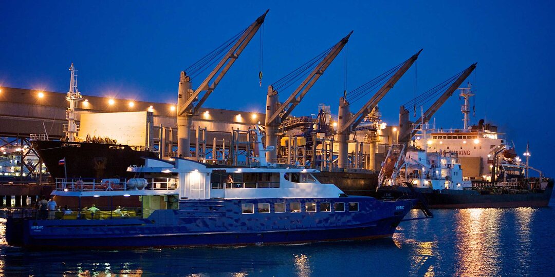 «Страну огней» лишили российского причала: в доход государства изъяты активы Туапсинского порта