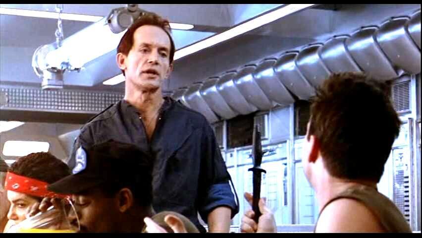 Вот пример искусственного человека. Он был очень человечным, но вот прав у него, наверное, тоже, никаких не было...