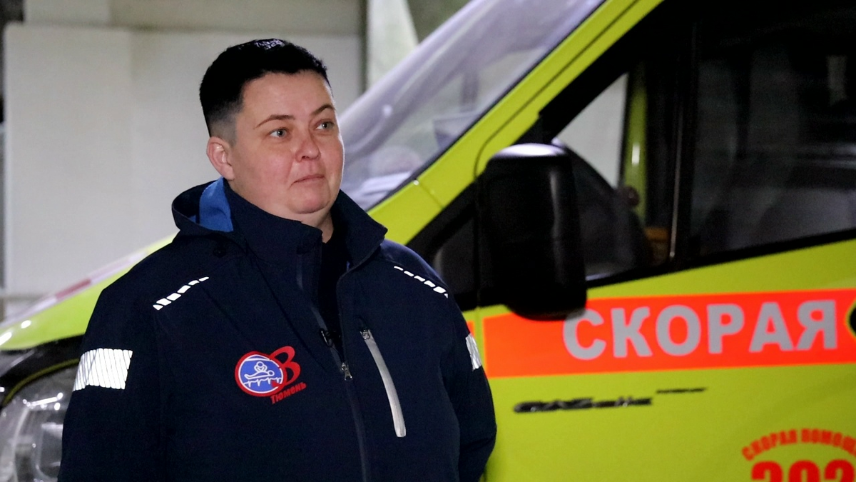 Она одна на весь город: история единственной женщины-водителя скорой помощи в Тюмени 