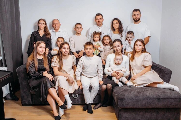 Большая семья. Фото: КП-Петербург