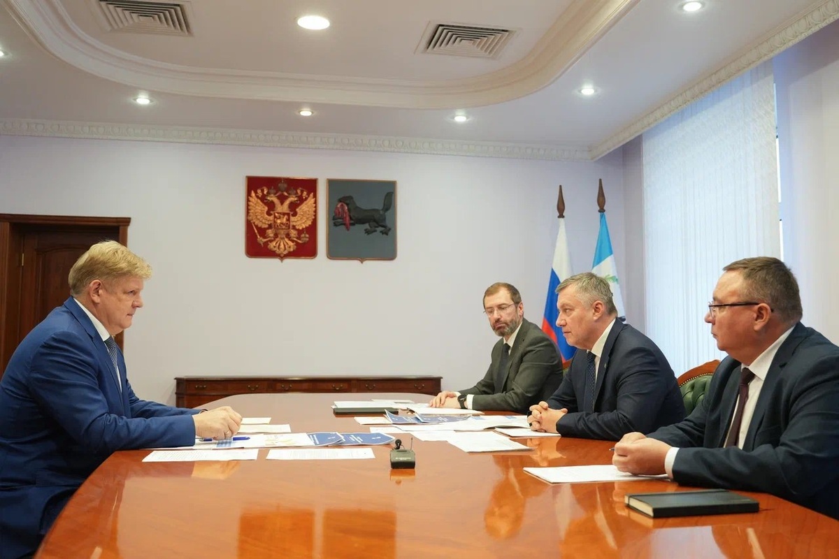     Анатолий Серышев встретился с руководством Иркутской области