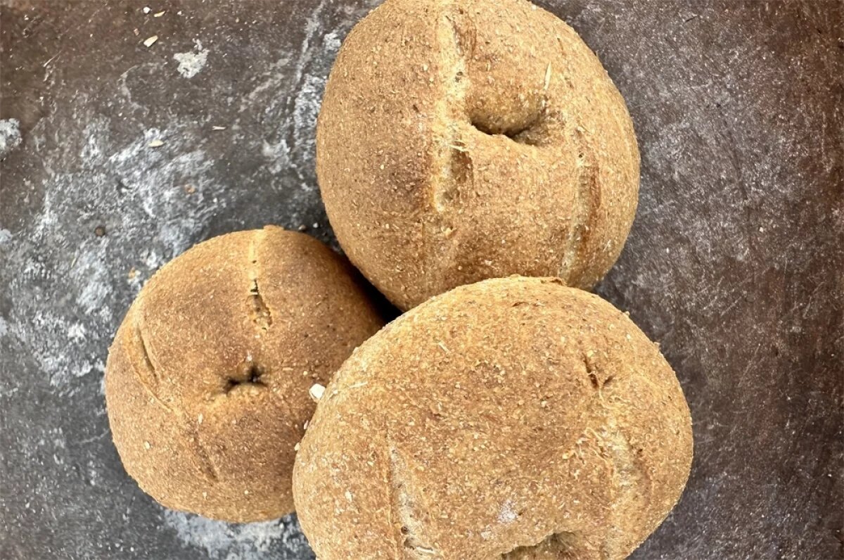    Недавно исследователи из Университета Батмана восстановили и испекли хлеб по рецепту, прочитанному на клинописных табличках из Месопотамии.