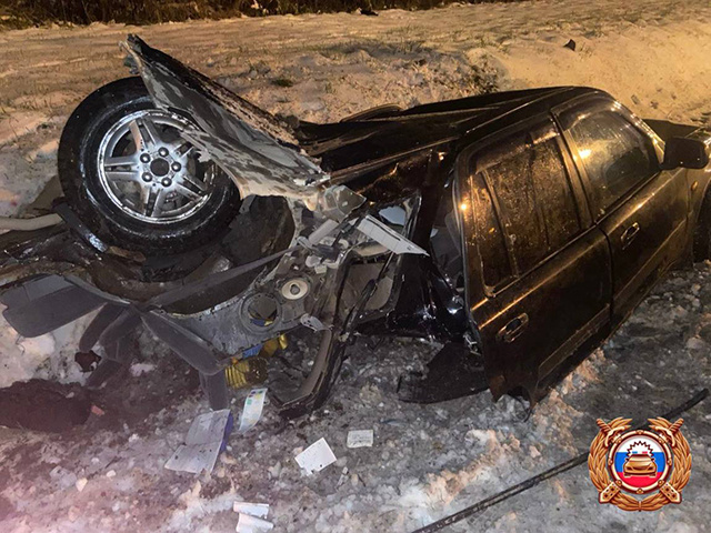 Под Тверью грузовик врезался в «Хонду». Пострадали пять человек