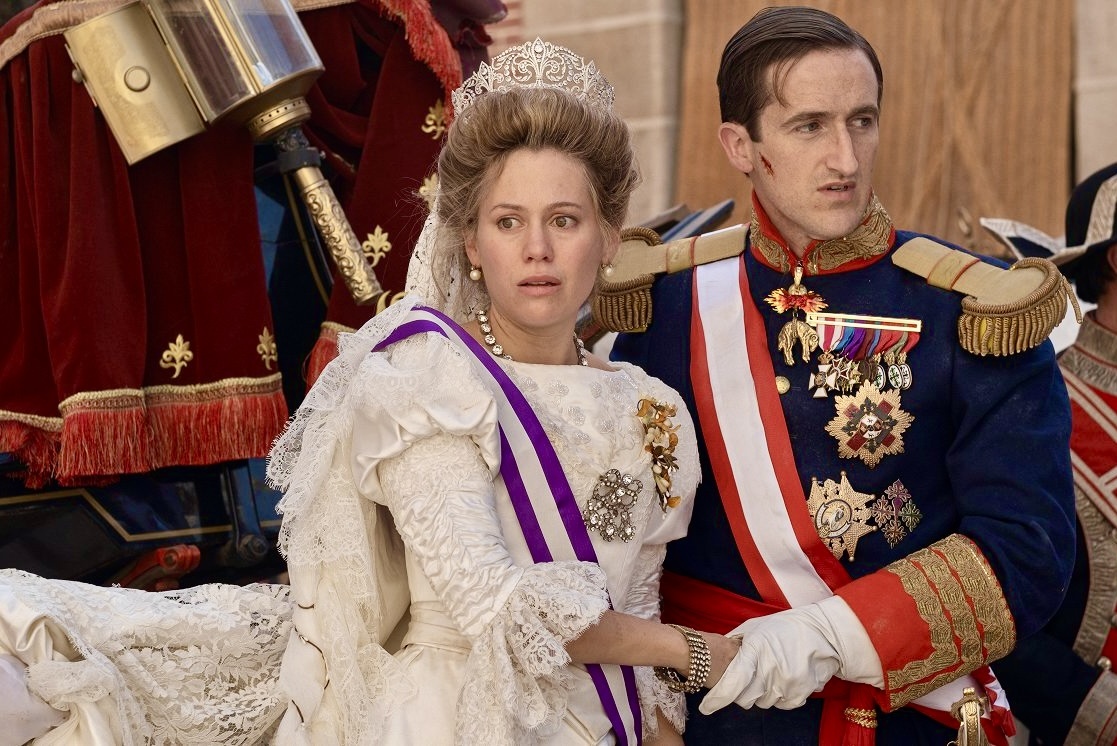 Кадры из сериала «Эна, королева Испании», 2025 год