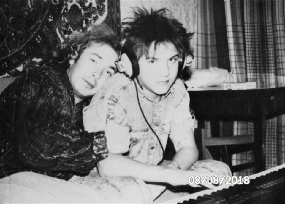    Основатель «Ласкового мая» Сергей Кузнецов (справа) и Прико СОЦСЕТИ