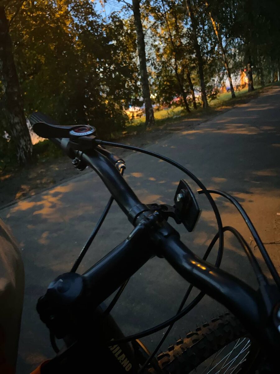 Катанию на велике тоже нашлось время, да и возможность нашлась как только я действительно этого захотела и перестала откладывать на потом.