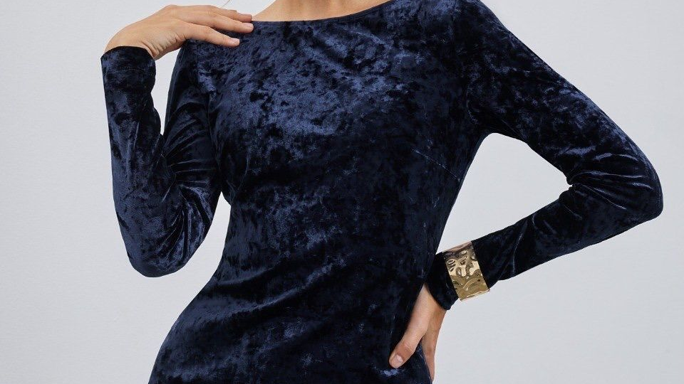 Зимние платья, которые стройнят: подборка моделей на каждый день и для выходов