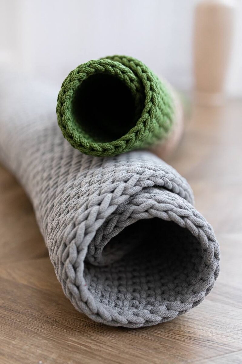 Фото автора. Ковры ручной работы, связанные крючком.