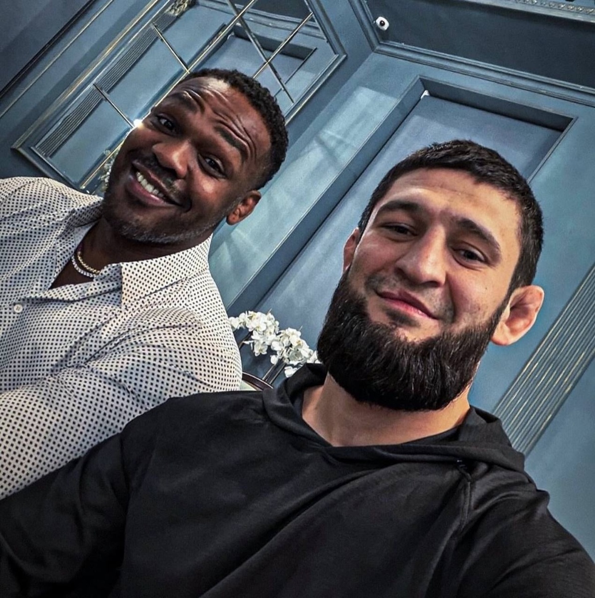     Джон Джонс и Хамзат Чимаев