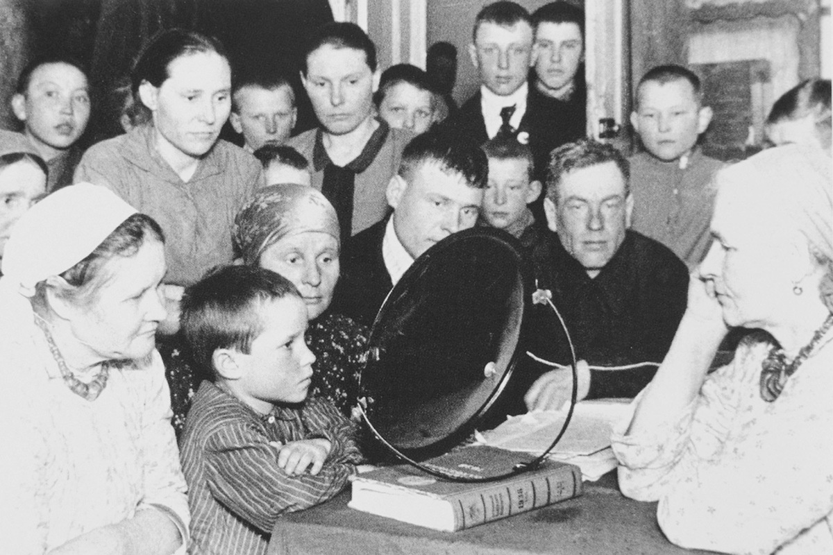 Радио в годы Великой Отечественной войны стало одним из самых главных и общедоступных источников информации на селе и в городе.