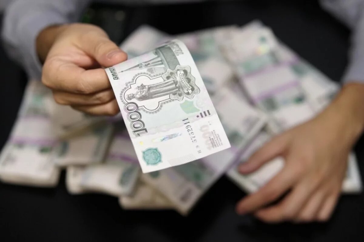    Чтобы предотвратить дальнейший уход людей в кеш, регулятор должен развернуть массовую просветительскую работу.