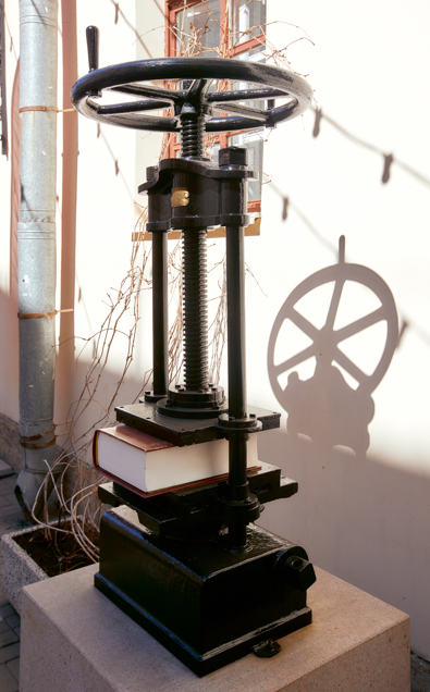 Литейный пр.,55