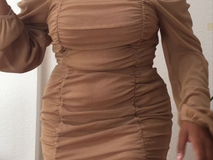 Ошибки, из-за которых новогодний образ выглядит дёшево: что не стоит надевать в ночь на 2026-й