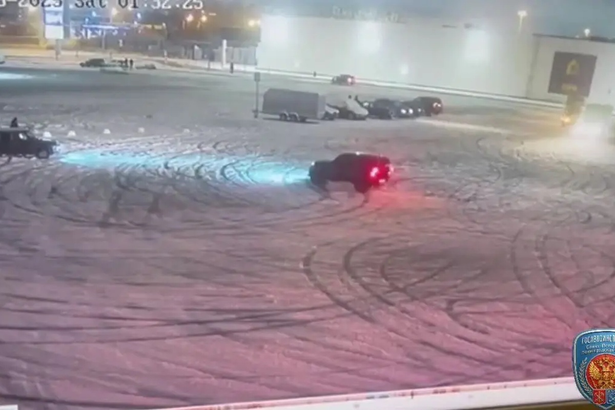    Фото: кадр видео ГАИ по Петербургу и Ленобласти