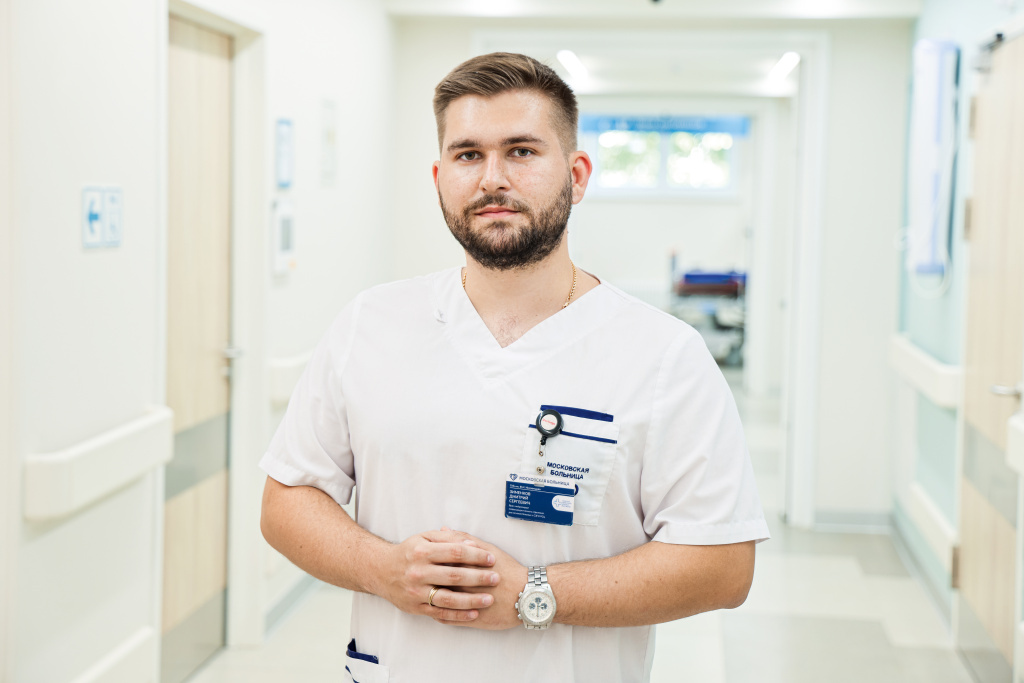 Врач-нейрохирург ГКБ им. Иноземцева Зименков Д. С.