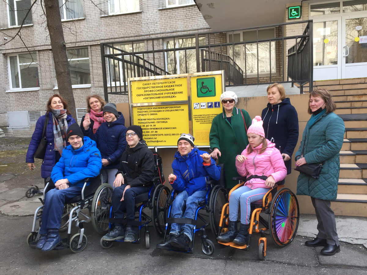 У нас на экскурсии и мастер-классе школьники и родители школы №627 