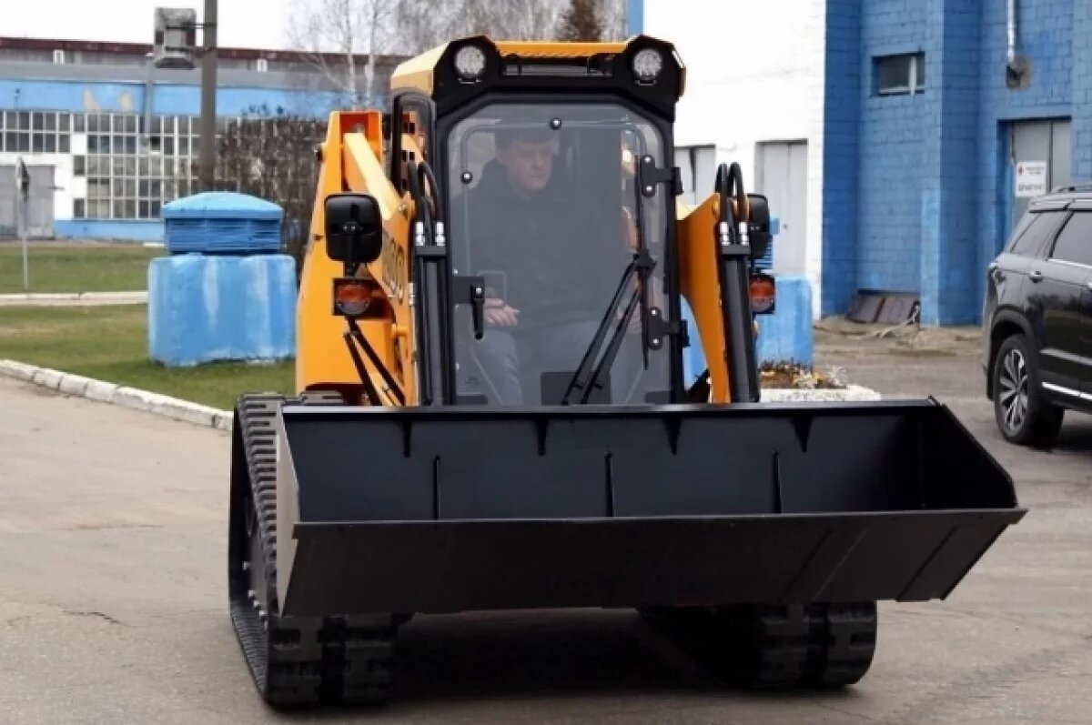    Владимирский погрузчик начнет уборку улиц Петербурга