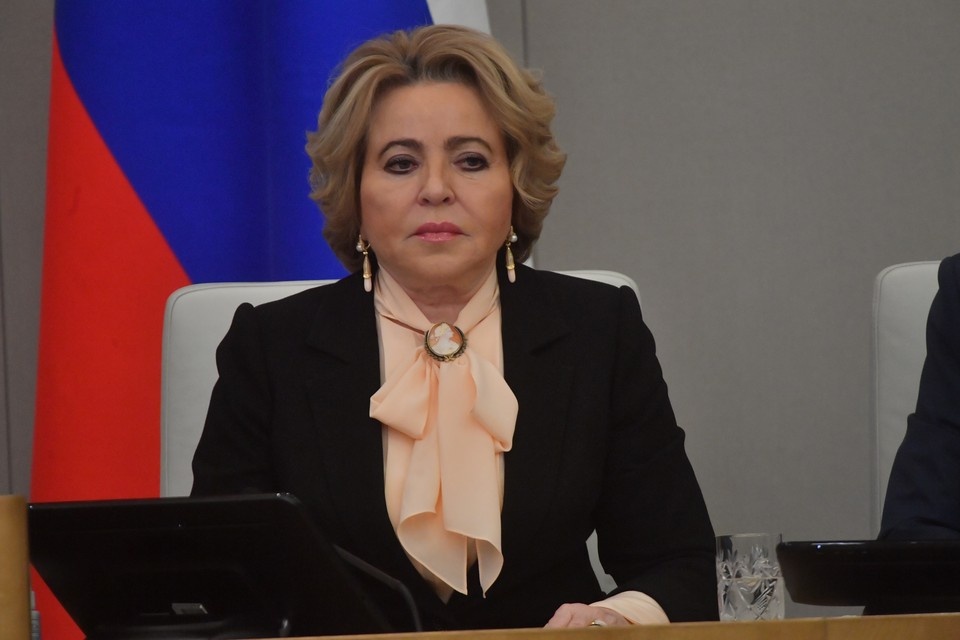    Матвиенко отметила, что создание многодетной семьи должно считаться престижным среди россиян Владимир ВЕЛЕНГУРИН