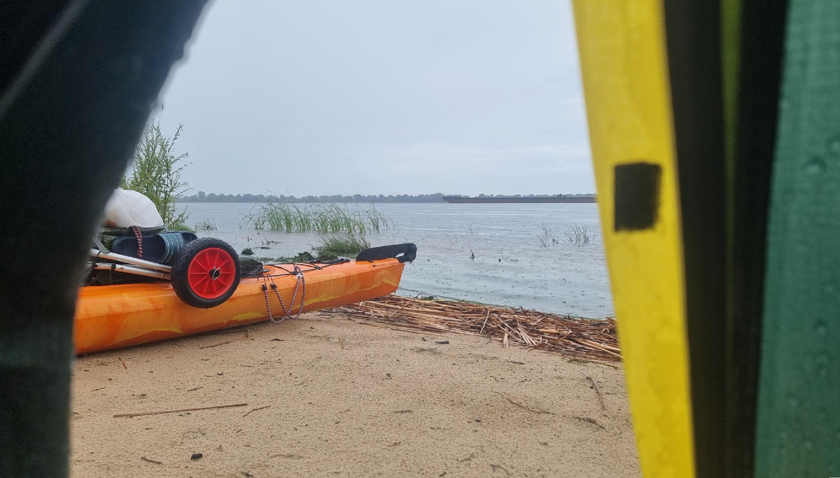Кажется, наверху кто-то очень не хочет, чтобы я сегодня финишировал. 🤔