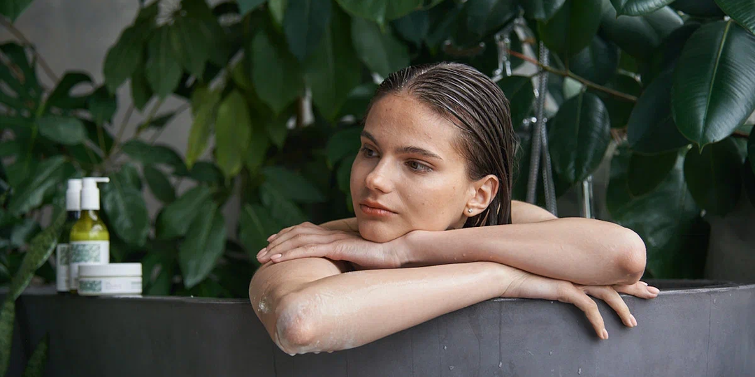 Почему после бессульфатного шампуня волосы быстро жирнятся?