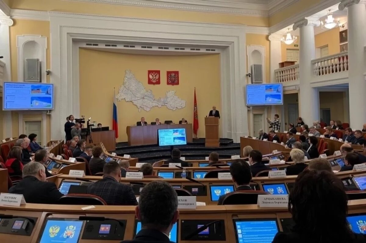    По прогнозам, в 2026 году в бюджет Оренбургской области поступит 153,9 млрд рублей.