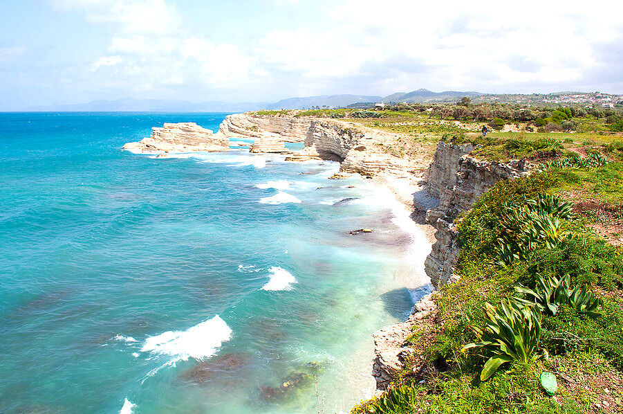 Сирийская Латакия. Фото golden-monkey.ru