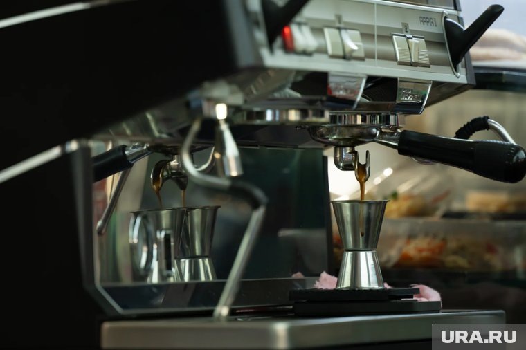     Где в Ноябрьске варят кофе с душой: рейтинг 5 лучших кофеен по версии URA.RU