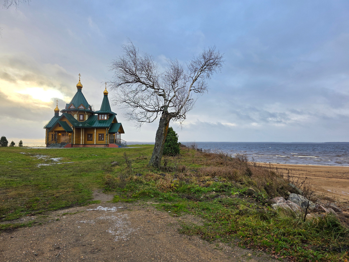 Храм в честь Пресвятой Троицы в Городище строился всем миром с 2015 года. 13 октября 2019 года храм был освящен. Фото: Татьяна Иваницкая
