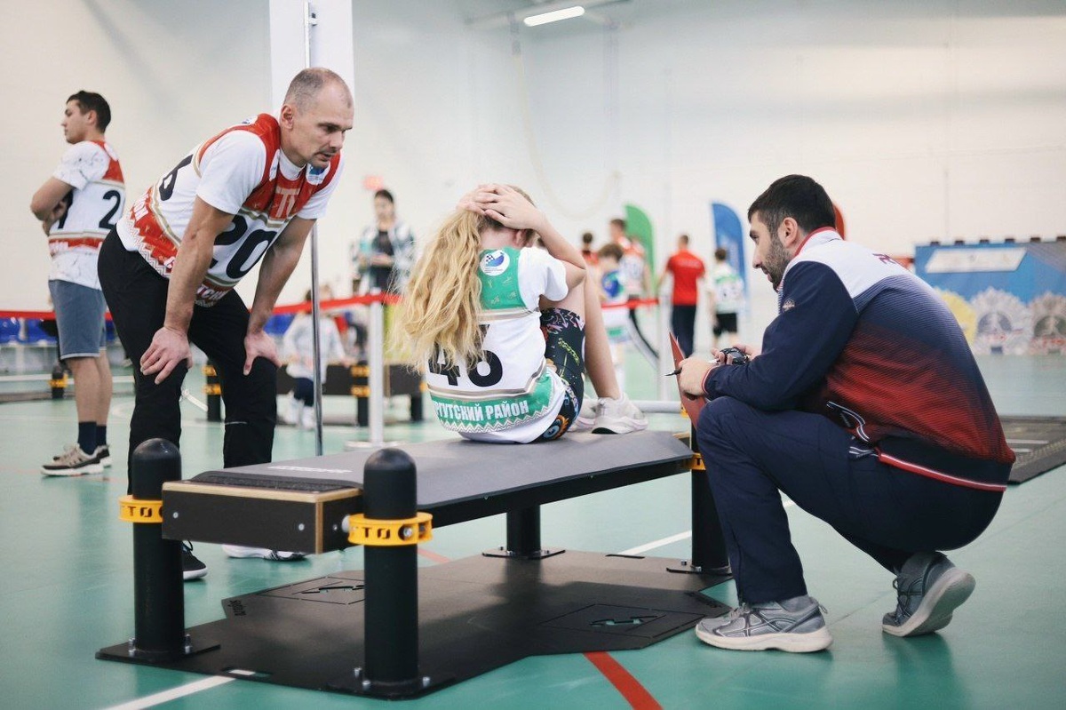    В Сургутском районе с нормативами ГТО справились более 2,6 тысячи жителей разных возрастов