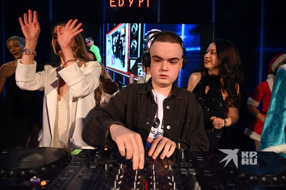    Иван Русинов уже не раз раскачивал толпу в клубах Ольга ЮШКОВА