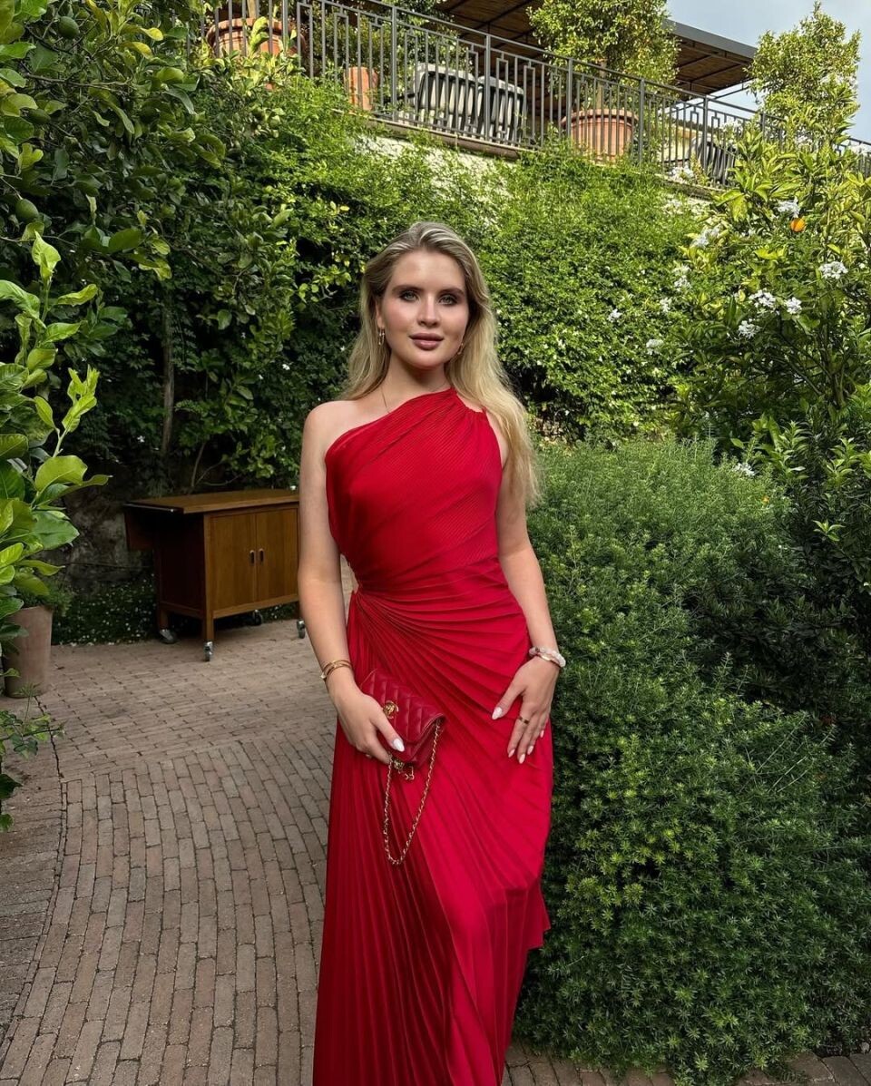    Устинья Малинина. Источник: @ustinya_malinina_official*