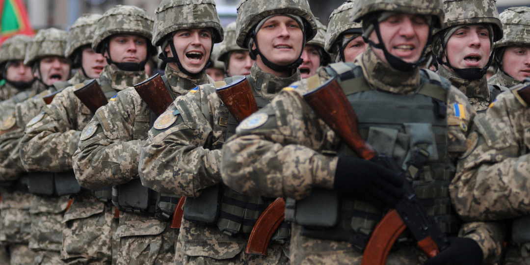 Новость "Украина согласна ограничить численность ВСУ до 800 000 военных" нужно читать - "численность ВСУ ограничивается не будет"...