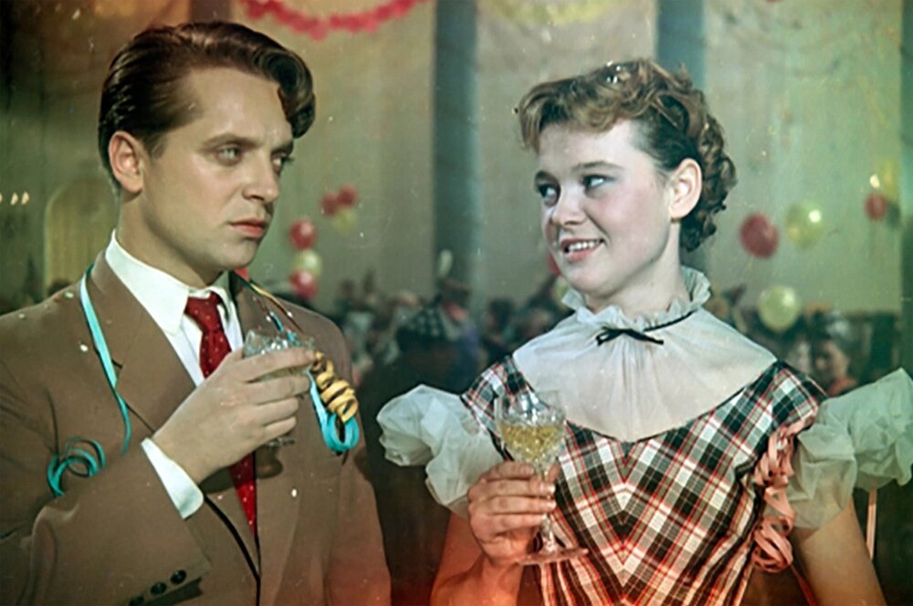    Кадр из фильма «Карнавальная ночь»