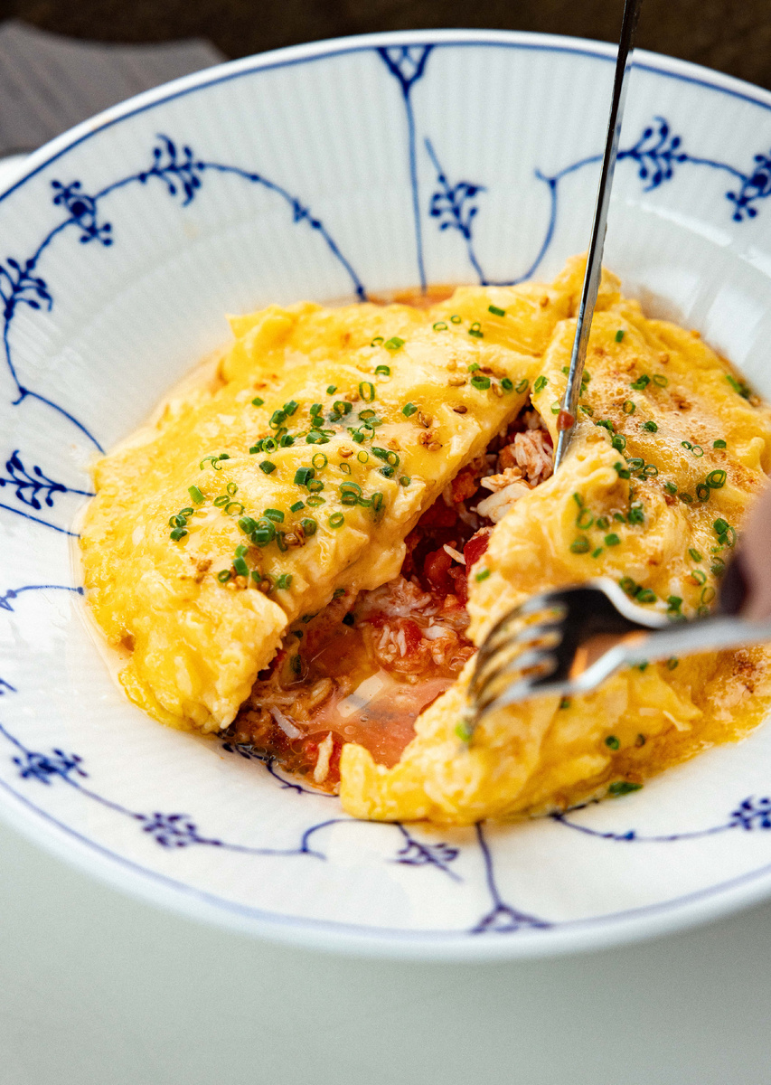 Японский омлет торнадо с крабом