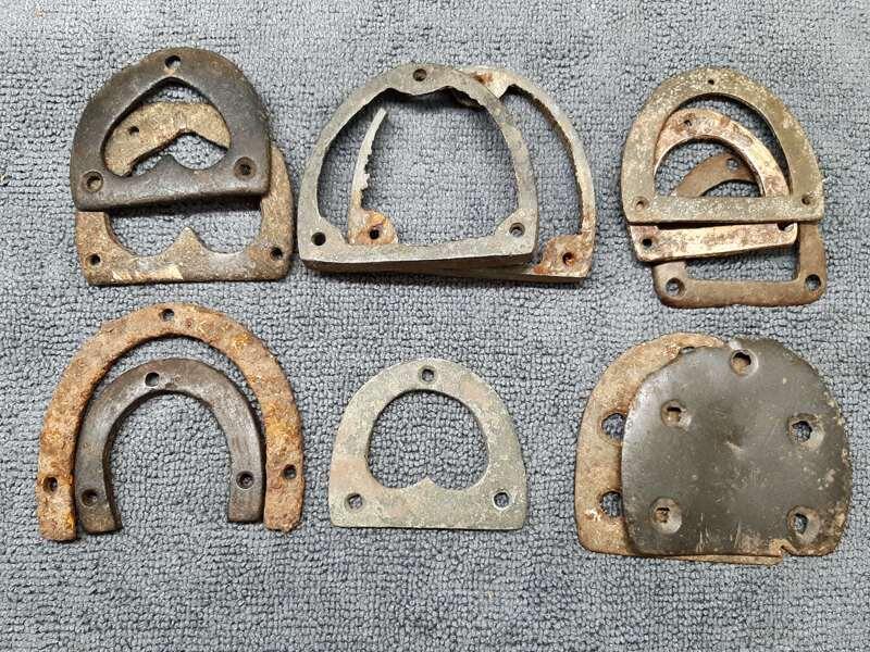 Для личинки коллекционера, любой найденный предмет становится предметом коллекционирования - даже набойки не обделяются вниманием (из личной коллекции автора)