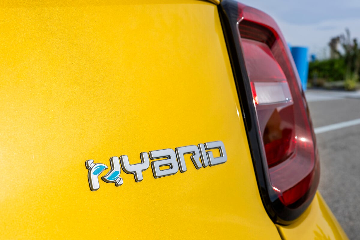 Новый Fiat 500 Hybrid – ставка на гибридную силовую установку