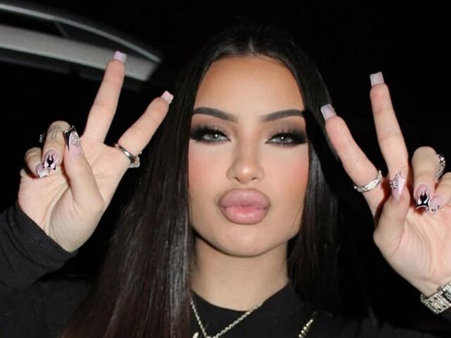    Фото: instagram.com (принадлежит Meta, признана экстремистской и запрещена на территории РФ)/delarosaaaa