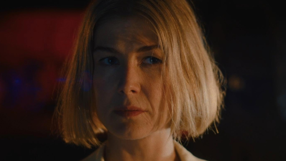 Кадр из фильма "Аферистка"