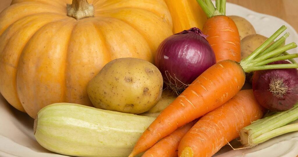 Почему я подготавливаю овощи к готовке заранее. Как хранить овощи перед приготовлением? Что делать с крупными овощами?