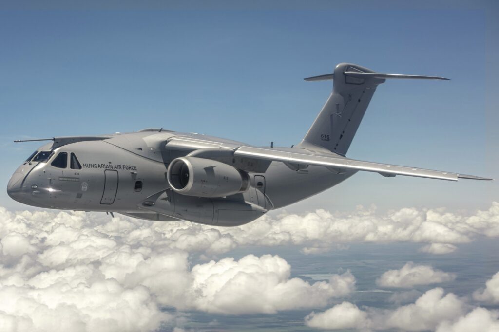 Бразилия завершила поставки многоцелевых военно-транспортных самолетов C-390 Millennium ВВС Венгрии. Фото: Embraer