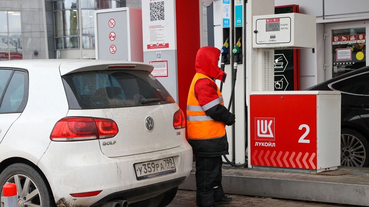 Бензин в РФ подорожает на 10%. Фото: Валерия Калугина/ТАСС