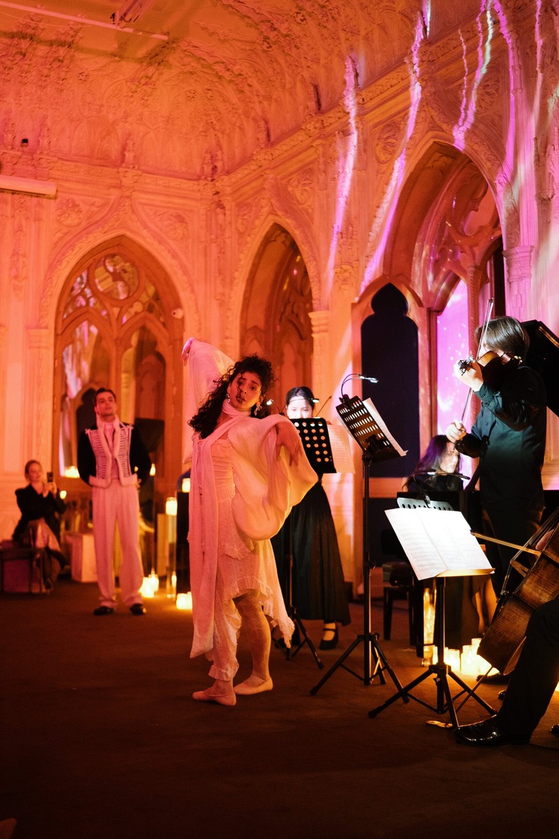 Листайте вправо, чтобы увидеть больше изображений