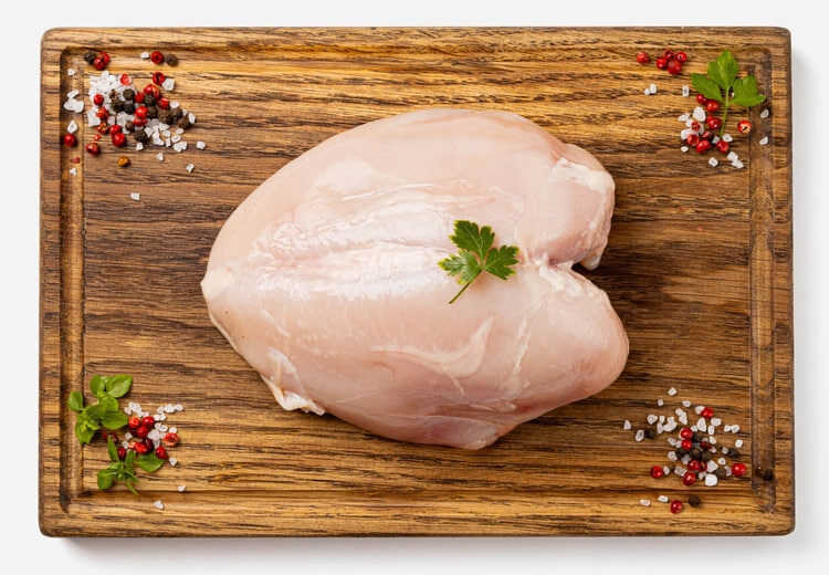 источник: https://vkusvill.ru/goods/grudka-kurinaya-na-kosti-bez-kozhi-gp-31409.html