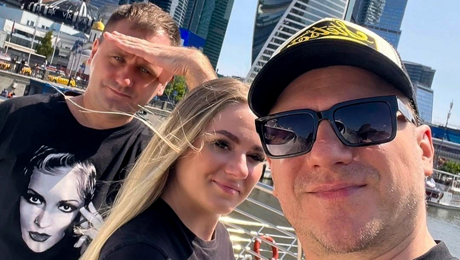 Танцоры Татьяны Булановой попали на любительское видео и, как говорится, проснулись популярными (Источник: социальные сети Дмитрия Берегули)